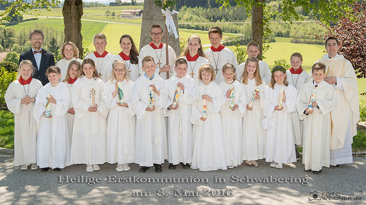 Gruppenfoto Erstkommunion Schwabering 2016