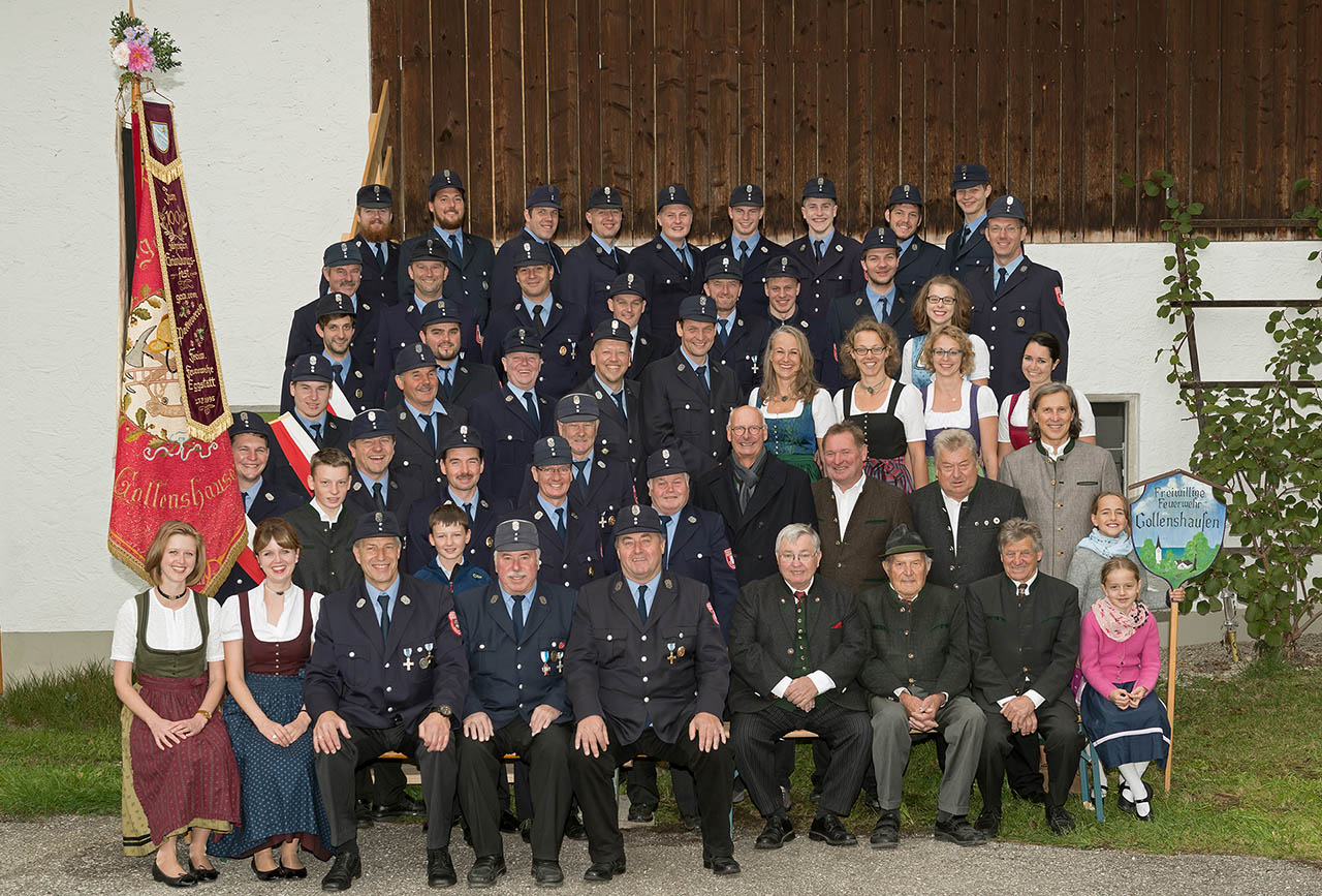 Foto Weidner Gruppenfoto für Vereine FFW Freiwillige Feuerwehr Gollenshausen