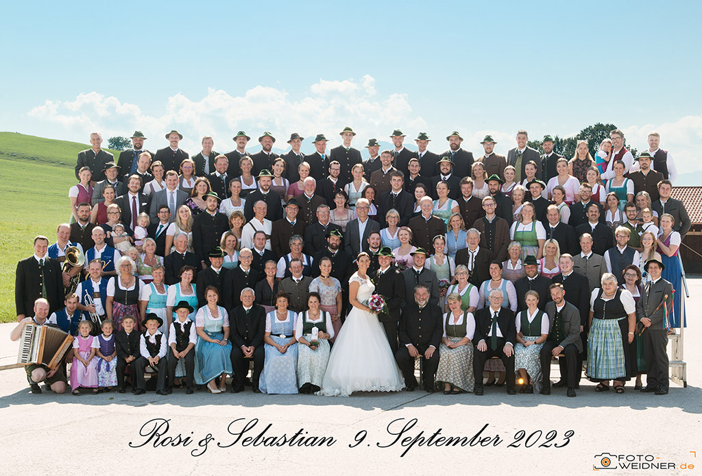 Hochzeitsfoto Gruppenfoto zur Hochzeit am Irschenberg