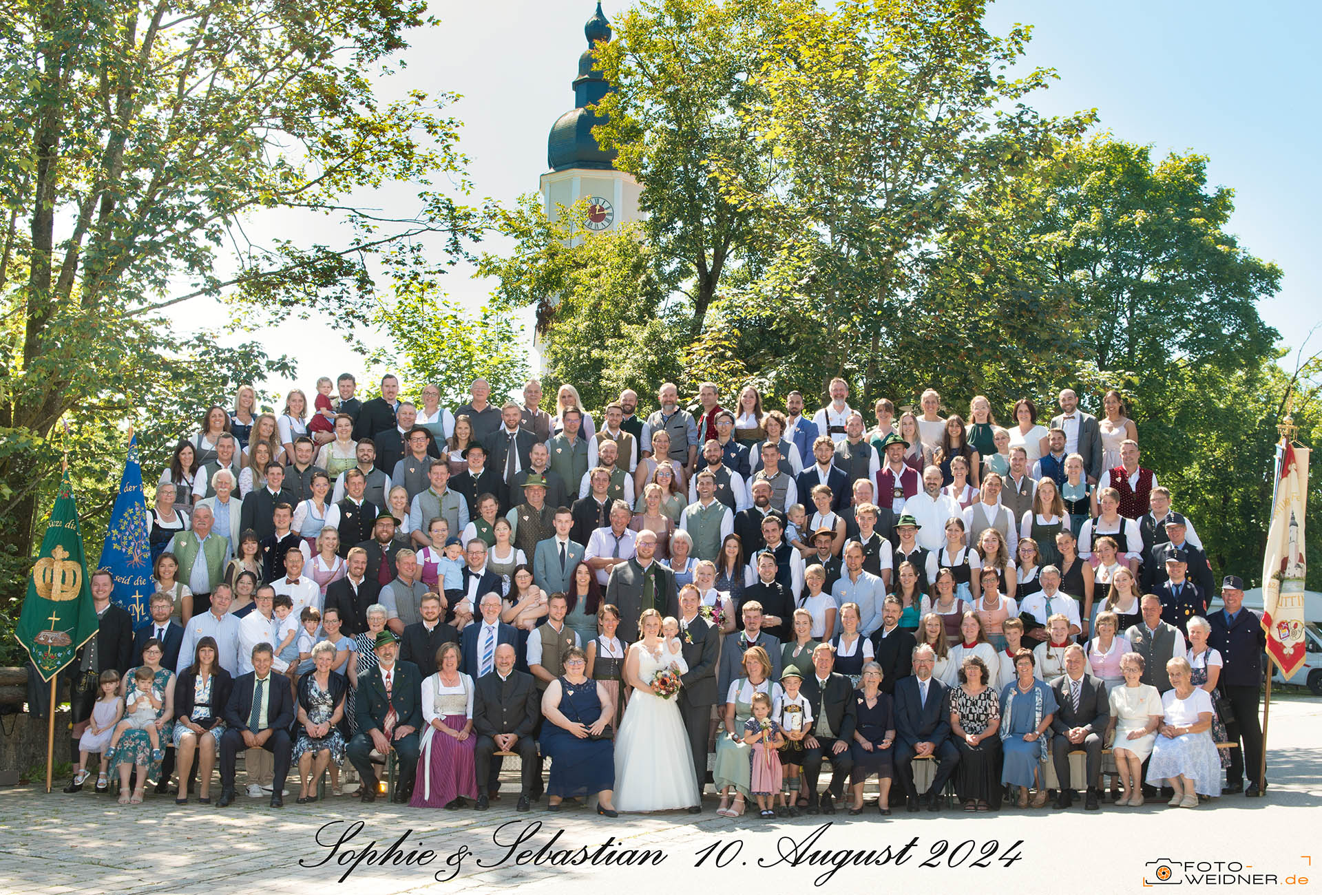 Hochzeitsfoto Gruppenfoto zur Hochzeit in Prutting