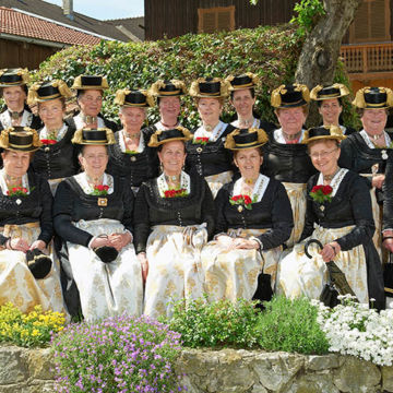 Foto Weidner Gruppenfoto für Vereine GTEV Rimsting Röckefrauen Gruppenfoto für Vereine GTEV Rimsting Röckefrauen